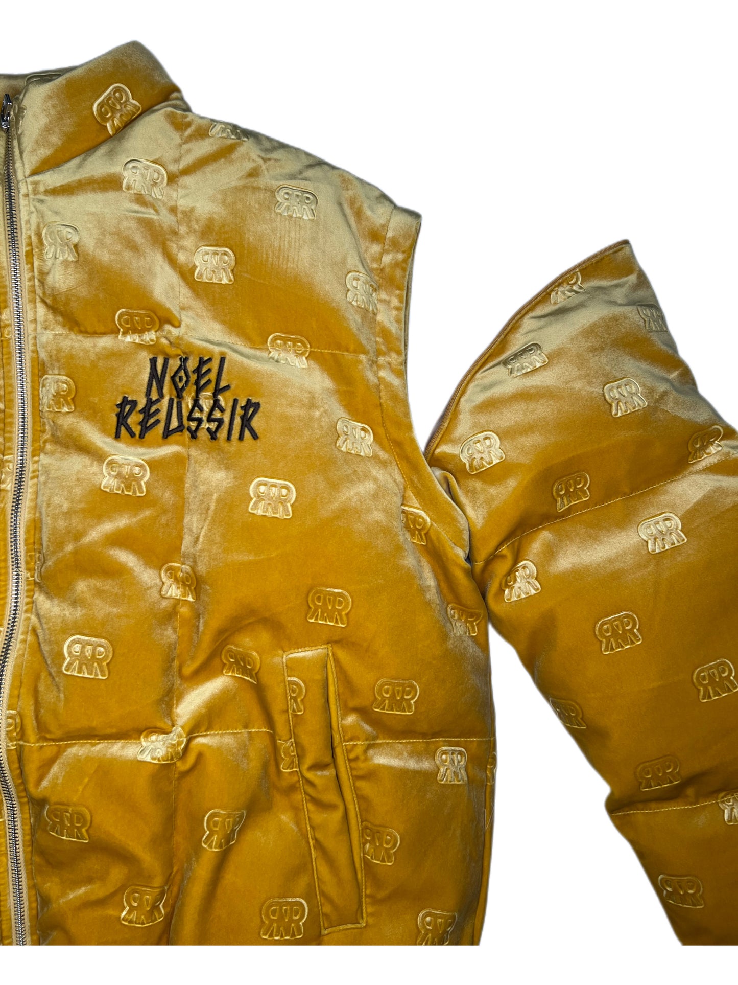 “Velvet Embossed Two-Way Outer Jacket”