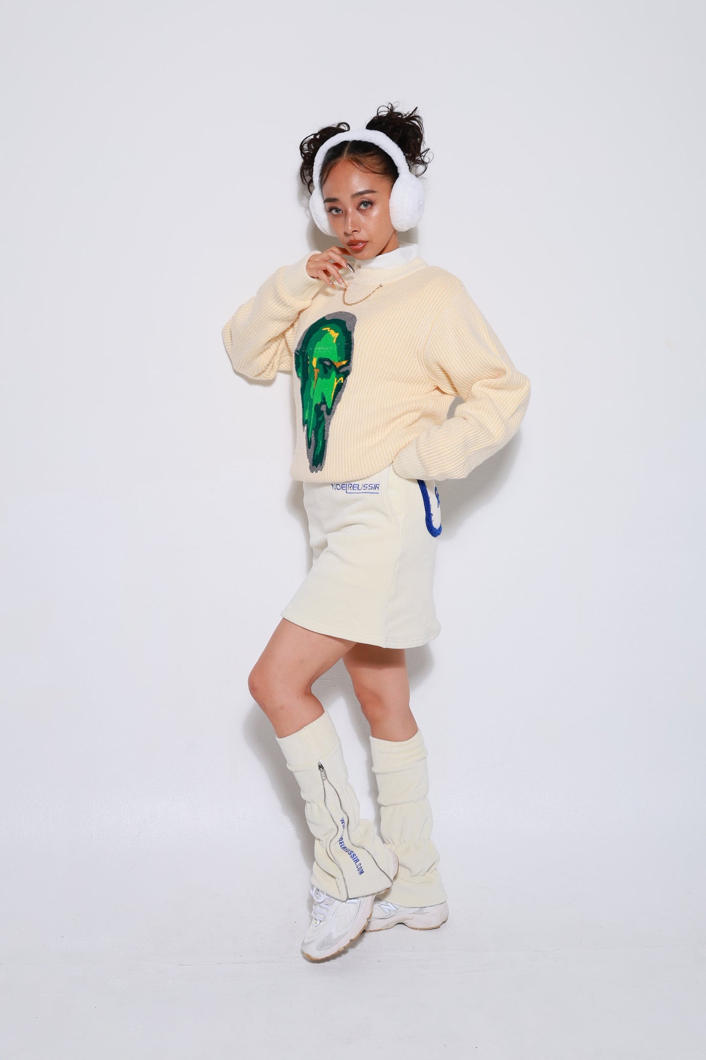 Serendipity Corduroy Leg Warmers(WHITE)