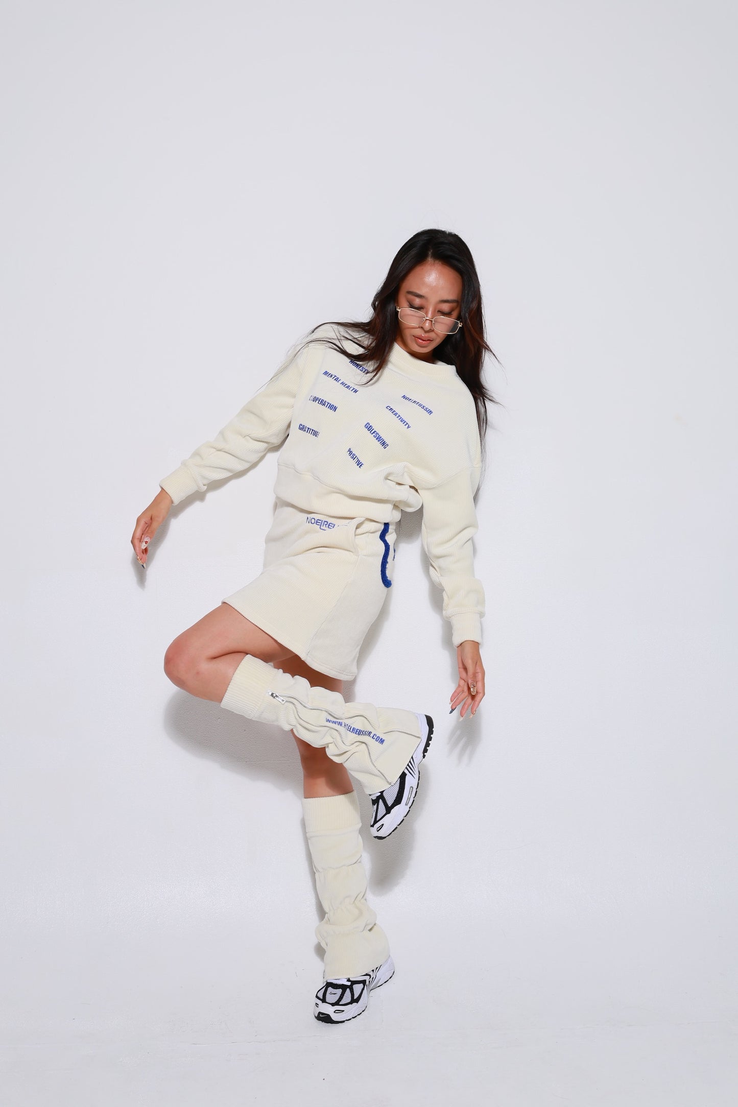 Serendipity Corduroy Leg Warmers(WHITE)