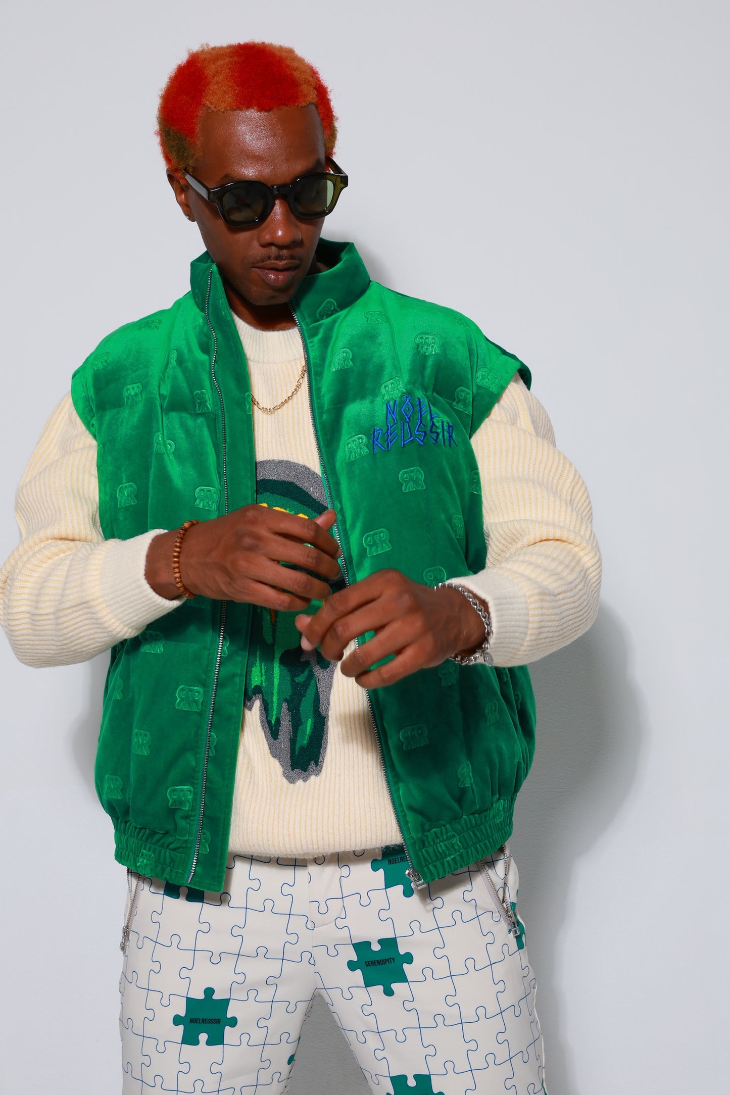 “Velvet Embossed Two-Way Outer Jacket”