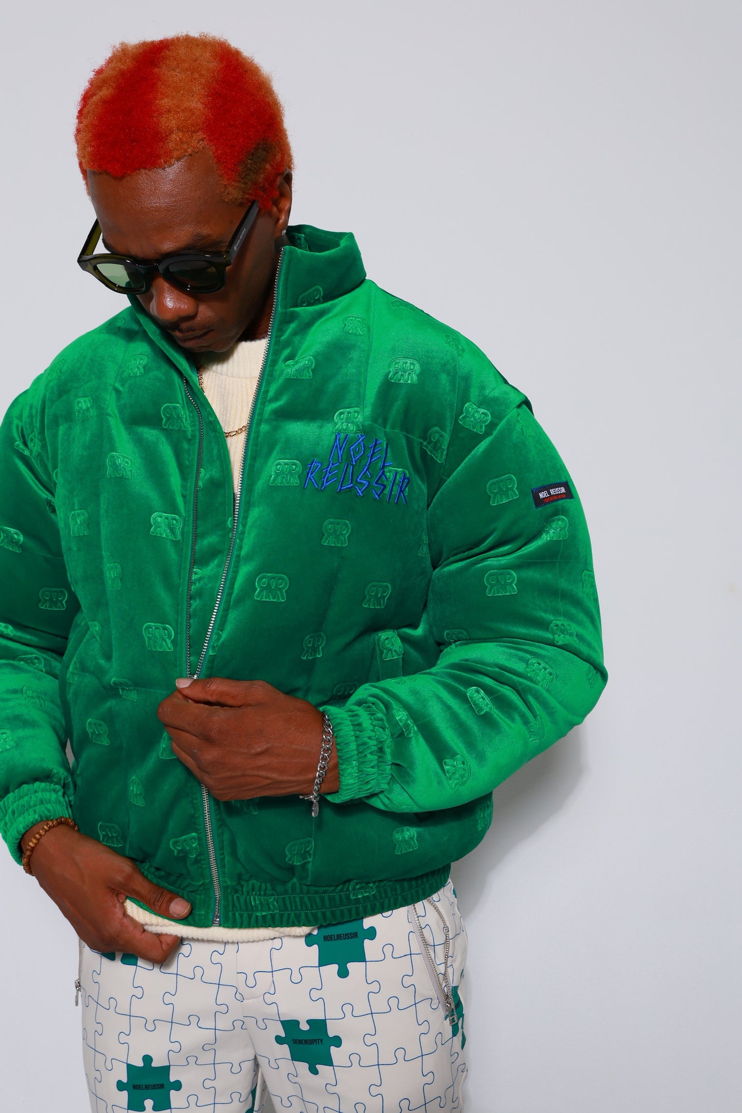 “Velvet Embossed Two-Way Outer Jacket”