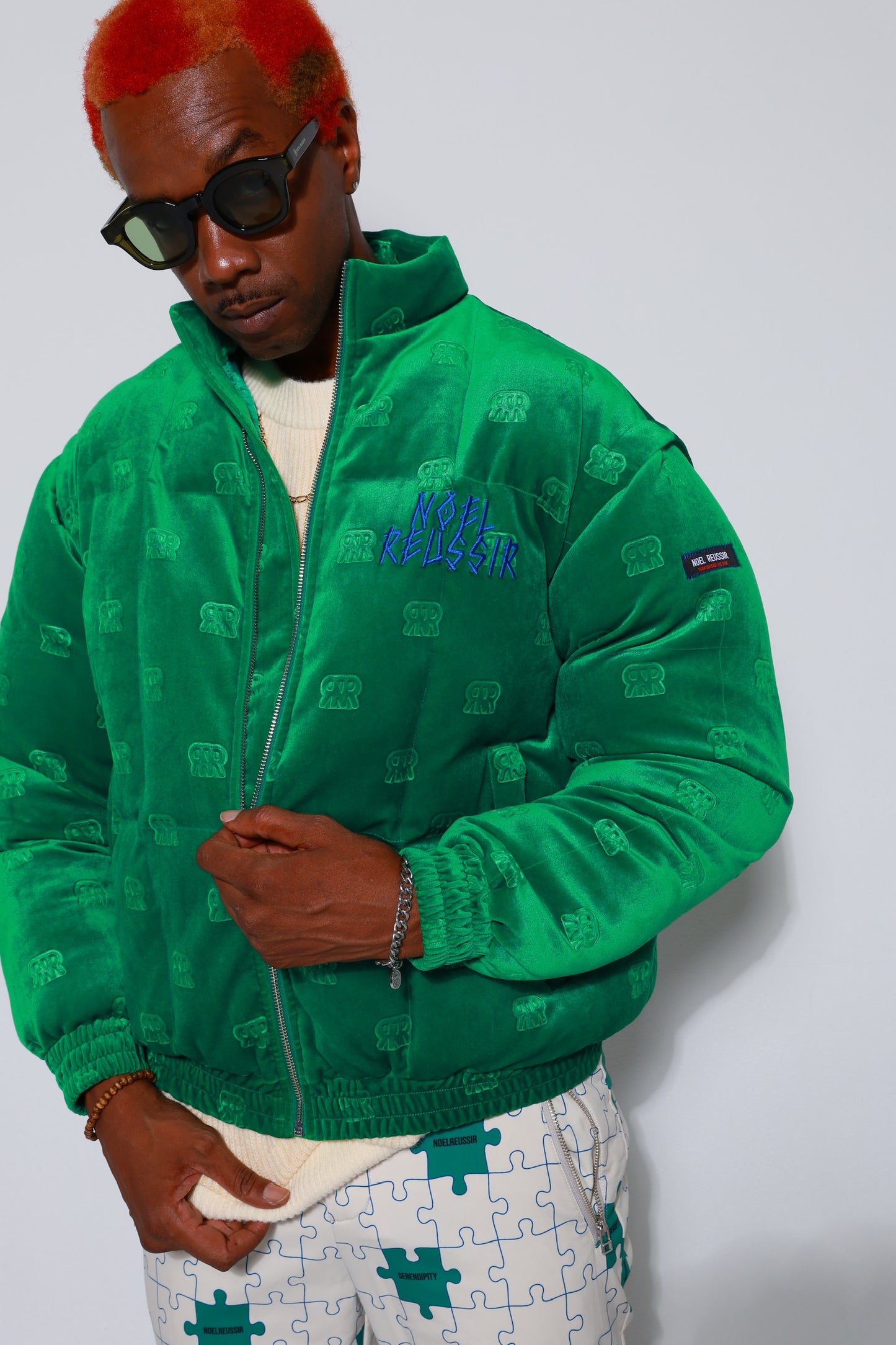 “Velvet Embossed Two-Way Outer Jacket”